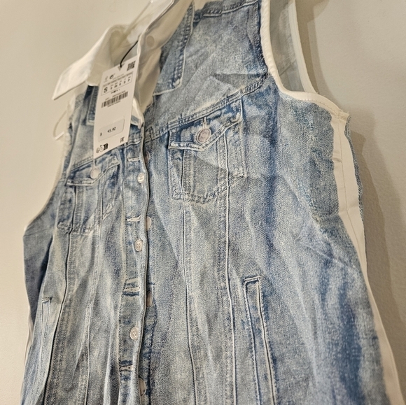 Zara Printed Denim Satin Sleeveless Button Front Top Size SMALL NWT - Picture 9 of 10